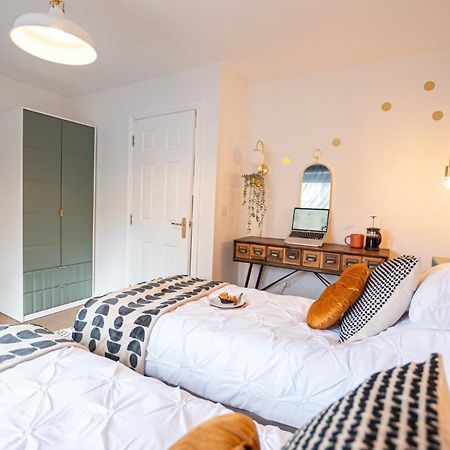 Ironside House, Thrapston King Or Twin Beds, Free Parking, Workspace, Corporates, Sleeps 8 Экстерьер фото