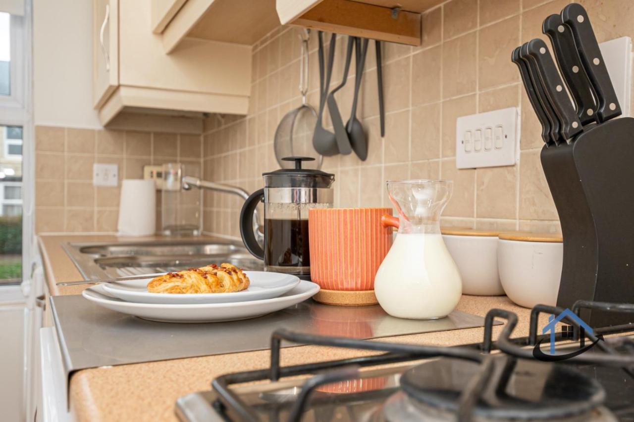 Ironside House, Thrapston King Or Twin Beds, Free Parking, Workspace, Corporates, Sleeps 8 Экстерьер фото