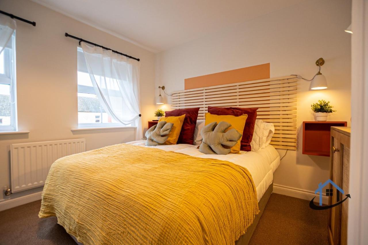 Ironside House, Thrapston King Or Twin Beds, Free Parking, Workspace, Corporates, Sleeps 8 Экстерьер фото